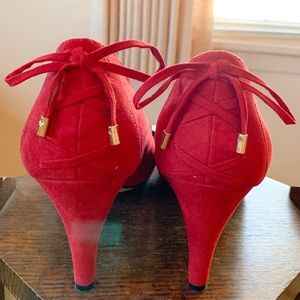 Coach and Four Pumps